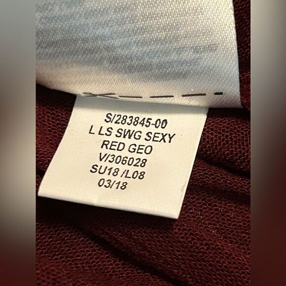 Old Navy Women’s Medium red geometric boho sexy swing Blouse - NWT peasant top - Picture 9 of 9